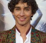 Robert Sheehan